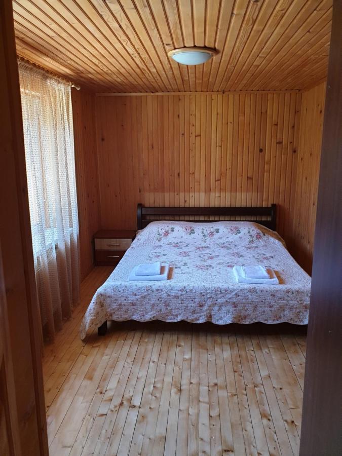 Зачаровані Карпати, Воловець 외부 사진